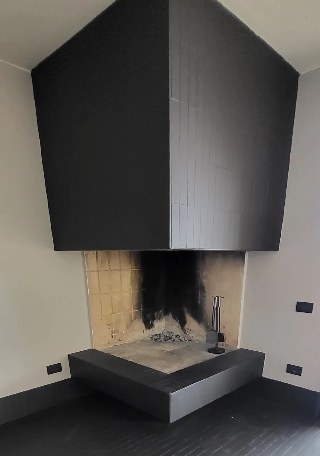 Open fireplace in the living room